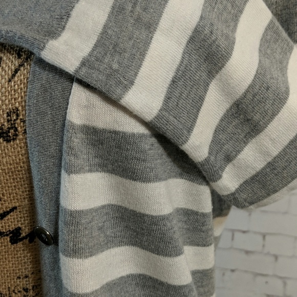 GAP Grey and White Striped Cardigan - Picture 2 of 3